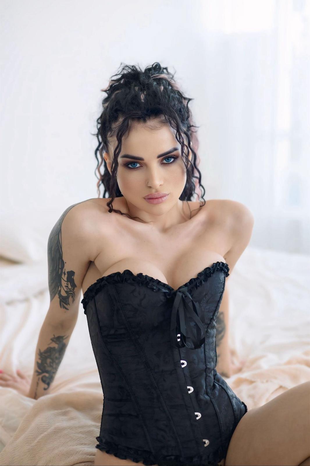 Nicole1